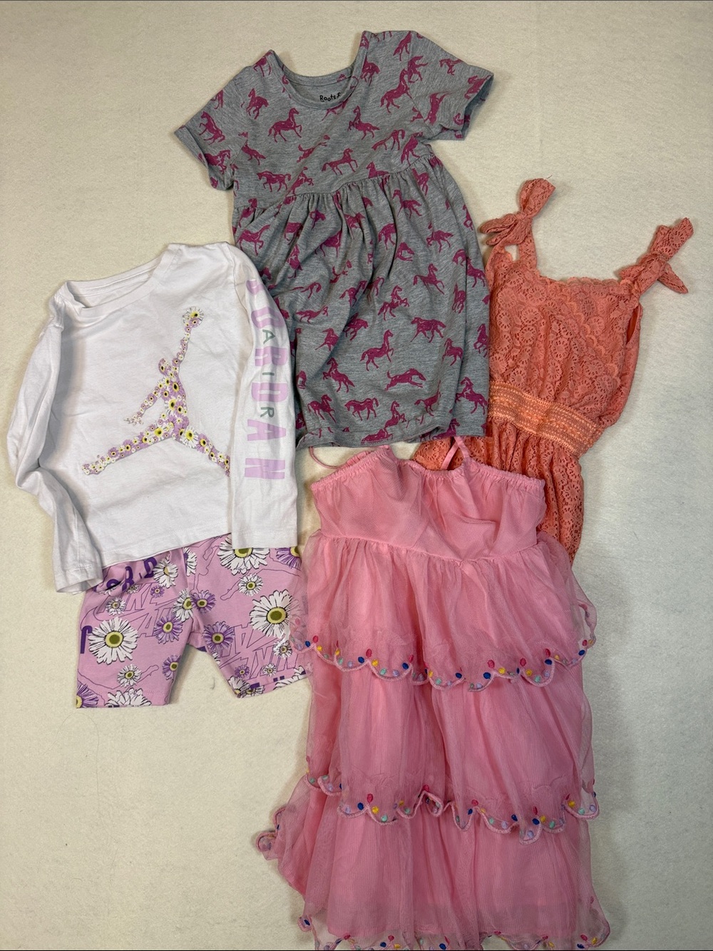Girls 4T Play Clothes Lot - 4 outfits. Jordan, Old Navy, Roots & Threads YY